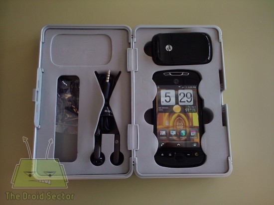 mytouch-slide-boxopen-2