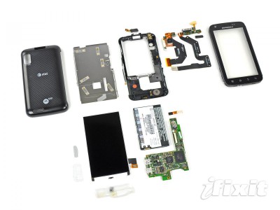 Motorola Atrix 4G w częściach