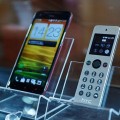 A co, jeśli pięciocalowy smartfon jest za duży? HTC ma pomysł!