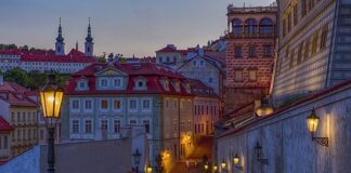 Kiedy przestaną działać stare telefony?