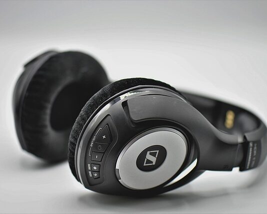 Co to są słuchawki studyjne?