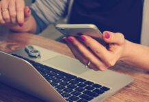 Jaki telefon warto kupić do 700 zł? Jaki telefon warto kupić do 700 zł?