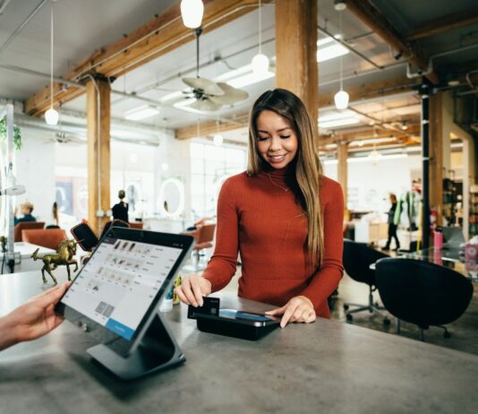 Kasy fiskalne dla salonów fryzjerskich i kosmetycznych